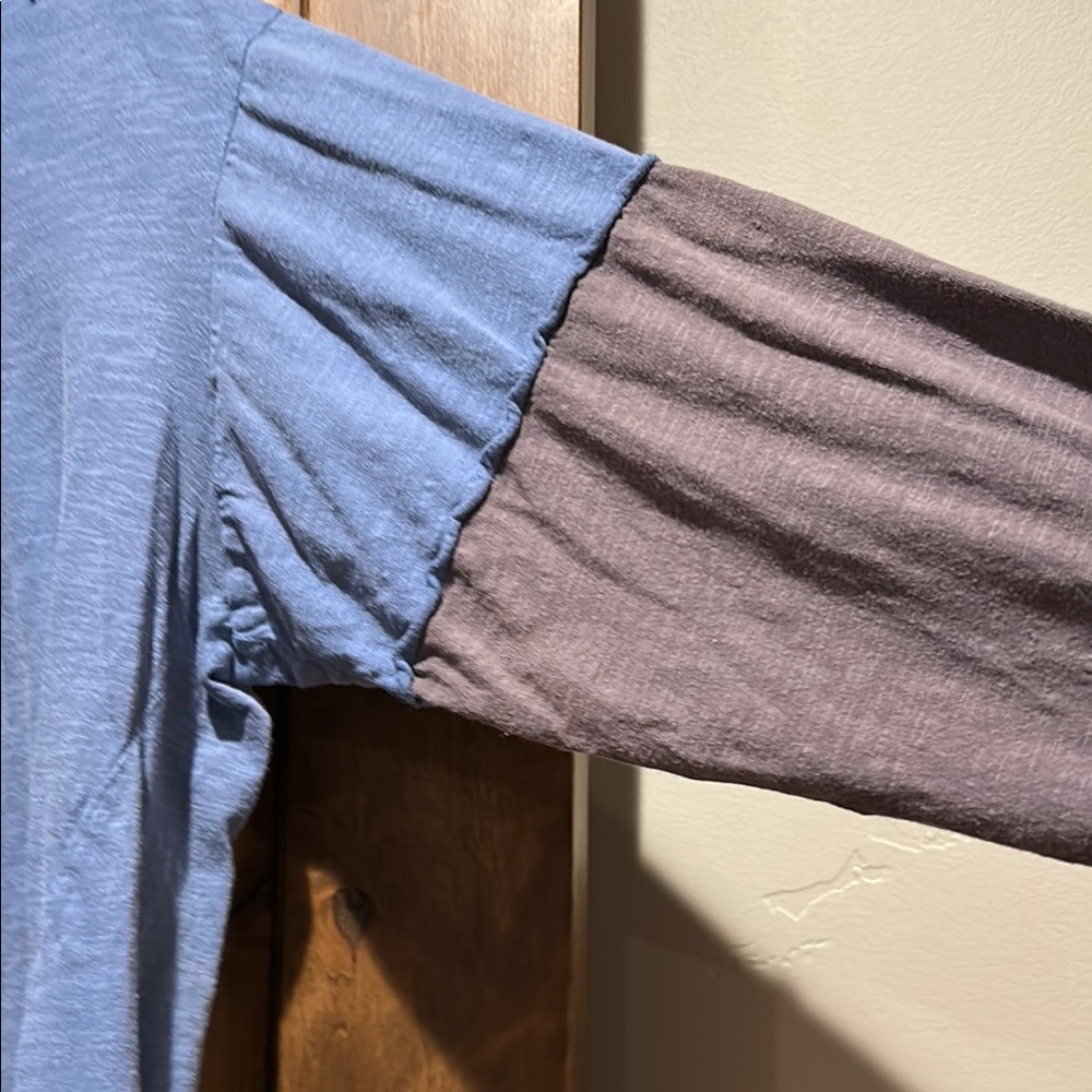Magnolia Pearl Blue and Purple Long Sleeve Tee with Red Star - Picture 4 of 6